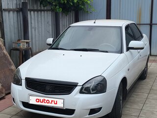 2015 Lada (ВАЗ) Priora I Рестайлинг, белый, 550000 рублей, вид 1
