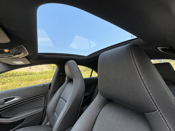 2019 Mercedes-Benz CLA 200 I (C117, X117) Рестайлинг, розовый, 1760000 рублей - вид 12