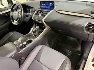 2021 Lexus NX 200 I Рестайлинг, белый, 3299800 рублей, вид 3