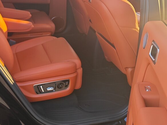 2024 Li Auto (Lixiang) L9 44.5 kWh I, чёрный, 8200000 рублей - вид 12