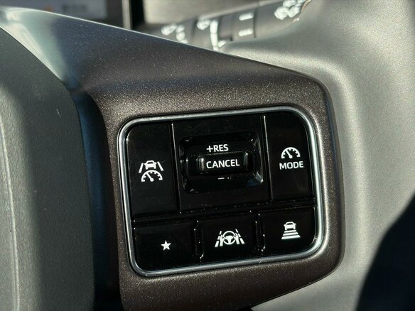 2026 Toyota RAV4 VI (XA60), белый, 5070000 рублей - вид 18