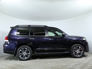 2019 Toyota Land Cruiser 200 Series Рестайлинг 2, чёрный, 8237900 рублей, вид 4