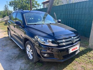 2015 Volkswagen Tiguan I Рестайлинг, чёрный, 2000000 рублей, вид 2
