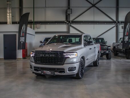 2026 Ram 1500 Crew Cab V Рестайлинг, серебристый, 9690000 рублей, вид 1