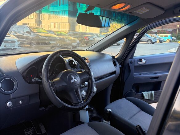 2005 Mitsubishi Colt VI (Z20/Z30), чёрный, 360000 рублей - вид 6