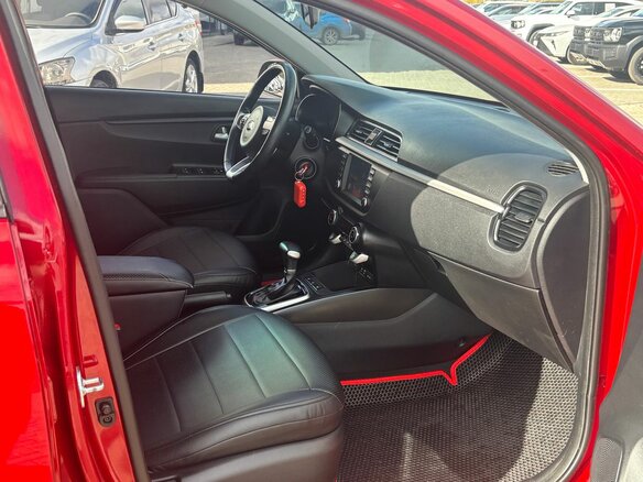 2018 Kia Rio IV, красный - вид 8