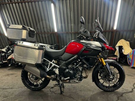 2015 Suzuki V-Strom 1000, красный, 780000 рублей, вид 3