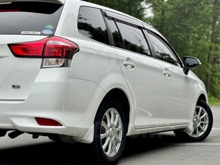 2015 Toyota Corolla Fielder XI (E160, E170, E180) Рестайлинг 1, белый, 1000000 рублей, вид 2