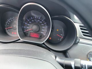 2013 Kia Rio 5-speed III, серебристый, 465000 рублей, вид 5