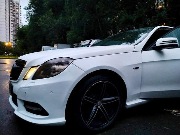 2011 Mercedes-Benz E-Класс 350 IV (W212, S212, C207), белый, 1290000 рублей