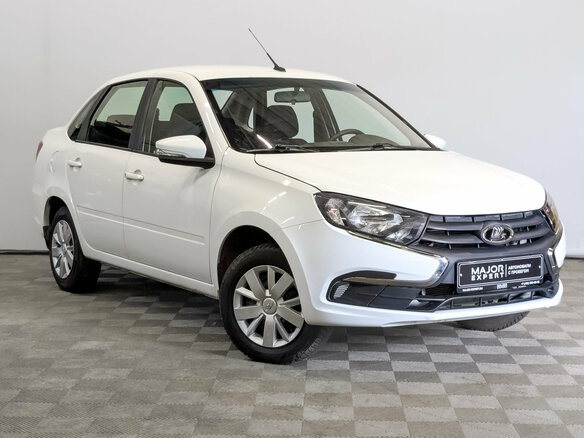 2023 Lada (ВАЗ) Granta I Рестайлинг, белый - вид 2