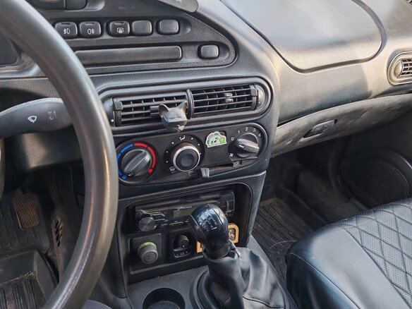 2011 Chevrolet Niva I Рестайлинг, коричневый, 500000 рублей - вид 3