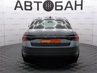 2021 Skoda Superb III Рестайлинг, серый, 2349000 рублей, вид 5
