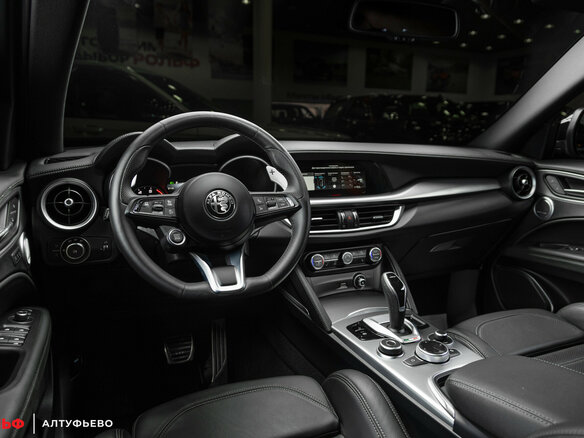 2025 Alfa Romeo Stelvio I Рестайлинг 2, чёрный, 8390000 рублей - вид 6