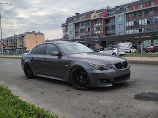 2003 BMW 5 серии 525i V (E60/E61), серый, 1450000 рублей, вид 1