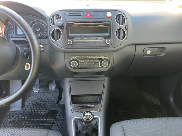 2011 Volkswagen Golf Plus II, красный, 1399000 рублей - вид 32