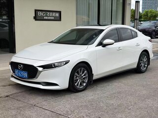 2022 Mazda 3 IV (BP), белый, 1650000 рублей, вид 2
