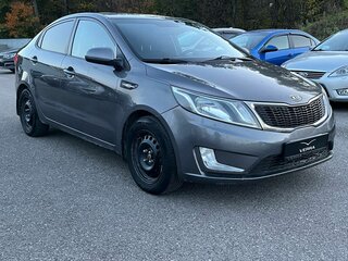 2012 Kia Rio 5-speed III, серый, 690000 рублей, вид 4