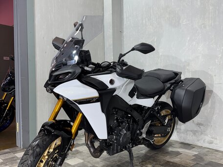 2023 Yamaha MT-09 Tracer (FJ-09), белый, 1410000 рублей, вид 5