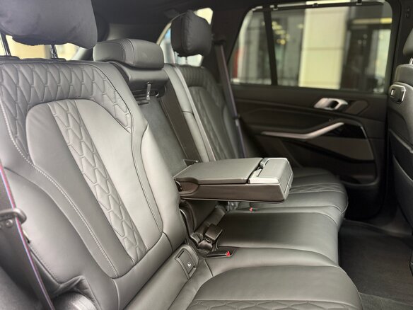 2025 BMW X5 30d IV (G05/G18) Рестайлинг, чёрный, 17000000 рублей - вид 34