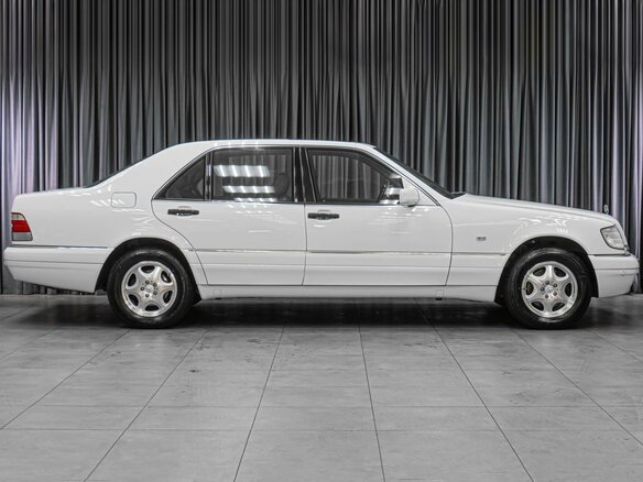 1997 Mercedes-Benz S-Класс 320 III (W140) Рестайлинг, белый, 5399000 рублей - вид 4
