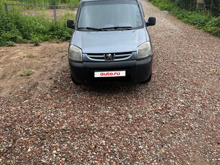 2010 Peugeot Partner II, серый, 260000 рублей, вид 2