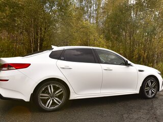 2018 Kia Optima IV Рестайлинг, белый, 1750000 рублей, вид 4