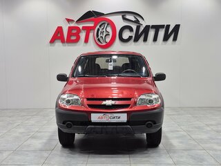 2010 Chevrolet Niva I Рестайлинг, красный, 445000 рублей, вид 2