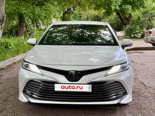 2019 Toyota Camry VIII (XV70), белый, 3030000 рублей, вид 2