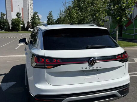 2022 Volkswagen Tayron I Рестайлинг, белый, 2660000 рублей, вид 5
