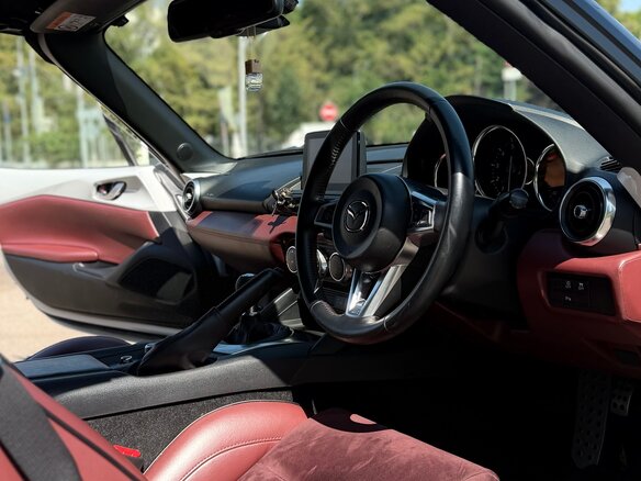 2018 Mazda Roadster IV (ND), серый, 2150000 рублей - вид 12