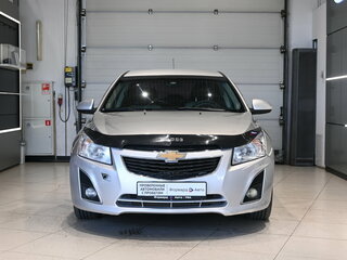 2013 Chevrolet Cruze I Рестайлинг, серебристый, 455000 рублей, вид 2