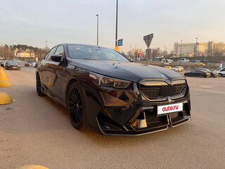 2024 BMW 5 серии 530i xDrive VIII (G60/G61/G68), чёрный, 7790000 рублей, вид 1