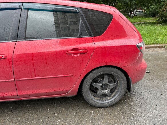 2005 Mazda 3 I (BK), красный, 460000 рублей - вид 23