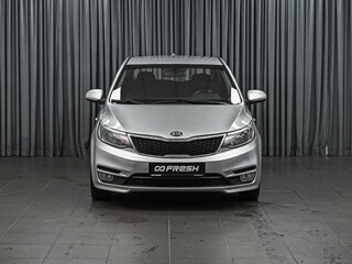 2017 Kia Rio III Рестайлинг, серебристый, 964000 рублей, вид 3