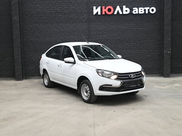 2026 Lada (ВАЗ) Granta I Рестайлинг, белый, 1017000 рублей - вид 3