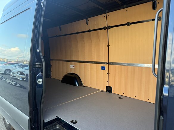 2024 Mercedes-Benz Sprinter, синий, 13500000 рублей - вид 16
