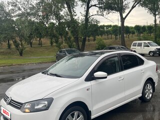 2012 Volkswagen Polo V, белый, 735000 рублей, вид 2