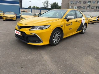 2021 Toyota Camry VIII (XV70) Рестайлинг, чёрный, 1480000 рублей, вид 1