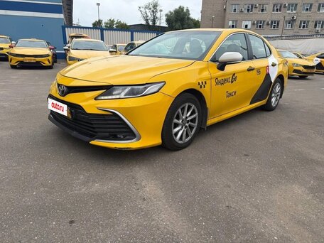 2021 Toyota Camry VIII (XV70) Рестайлинг, чёрный, 1480000 рублей, вид 1