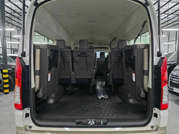 2026 Toyota HiAce H300, белый, 8716479 рублей - вид 7
