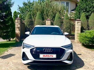 2020 Audi e-tron 55 I, белый, 7500000 рублей, вид 5