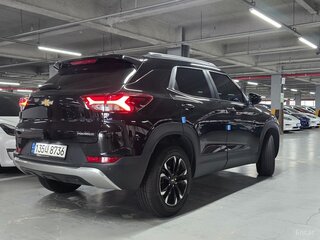2022 Chevrolet TrailBlazer III, чёрный, 1500000 рублей, вид 4
