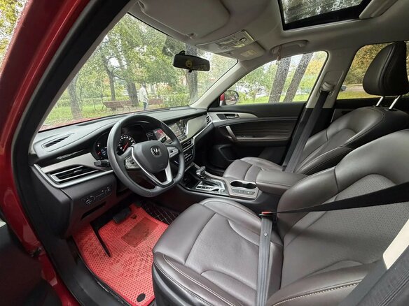 2019 Changan CS35 Plus I, красный - вид 12