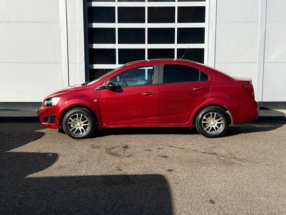 2012 Chevrolet Aveo II, красный, 485000 рублей - вид 1