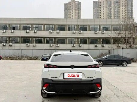 2025 Peugeot 408 X III, белый, 2950000 рублей, вид 5