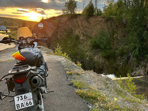 2004 KTM 950 Adventure, серебристый, 300000 рублей - вид 4