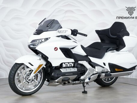 2026 Honda GL 1800 Gold Wing, белый, 3777000 рублей, вид 3