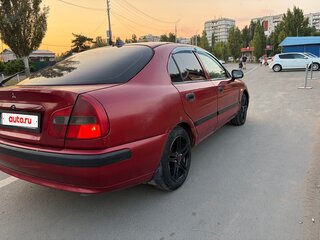 2001 Mitsubishi Carisma I Рестайлинг, красный, 165000 рублей, вид 2