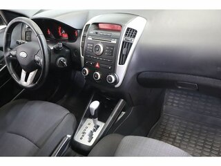 2010 Kia Ceed I Рестайлинг, серебристый, 649000 рублей, вид 5